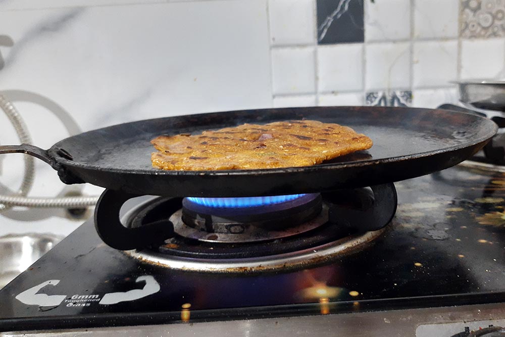 用于制作薄饼的平底锅(或塔瓦斯)